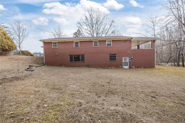 $265,000 | 806 North 7th Avenue, Mayodan, NC 27027