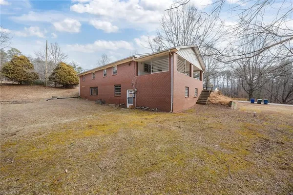 $265,000 | 806 North 7th Avenue, Mayodan, NC 27027