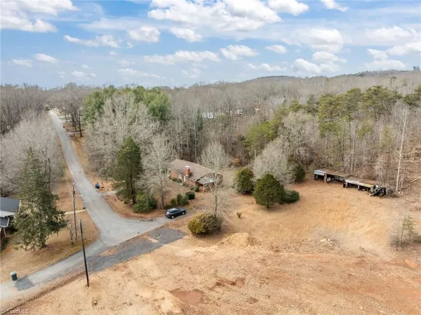 $265,000 | 806 North 7th Avenue, Mayodan, NC 27027