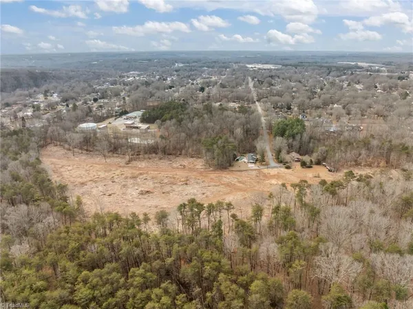 $265,000 | 806 North 7th Avenue, Mayodan, NC 27027