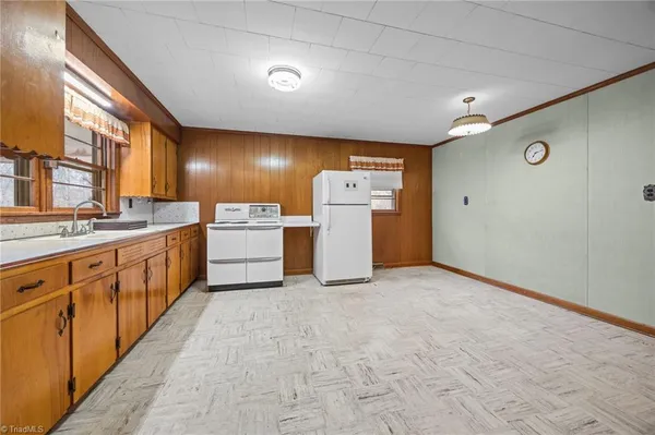 $265,000 | 806 North 7th Avenue, Mayodan, NC 27027