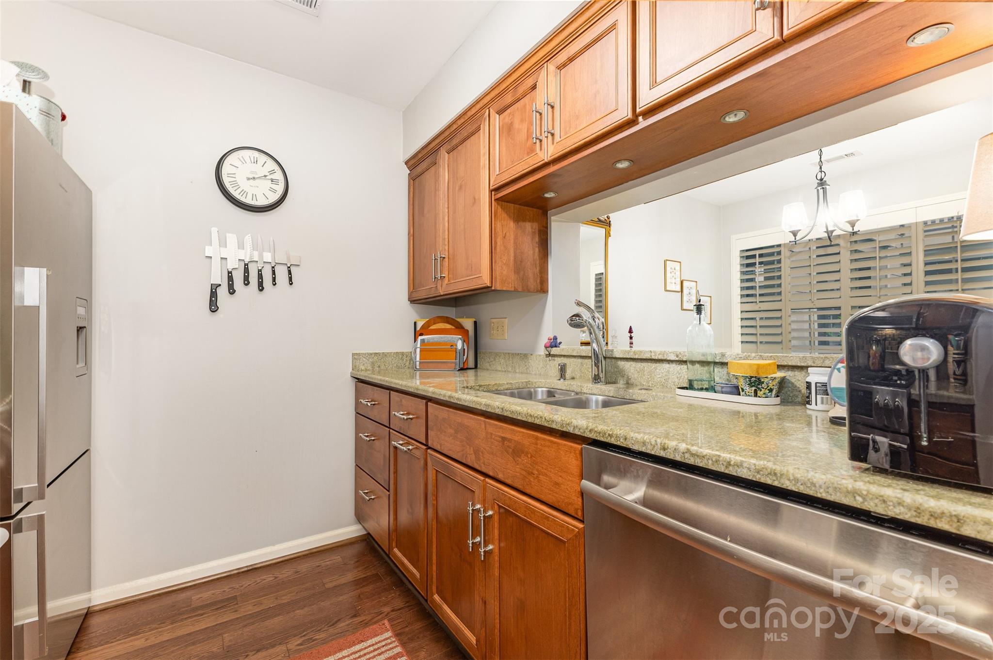 5007 Sharon Road, Unit M Charlotte, NC 28210 - Photo 7 of 18 Gallery Image 7