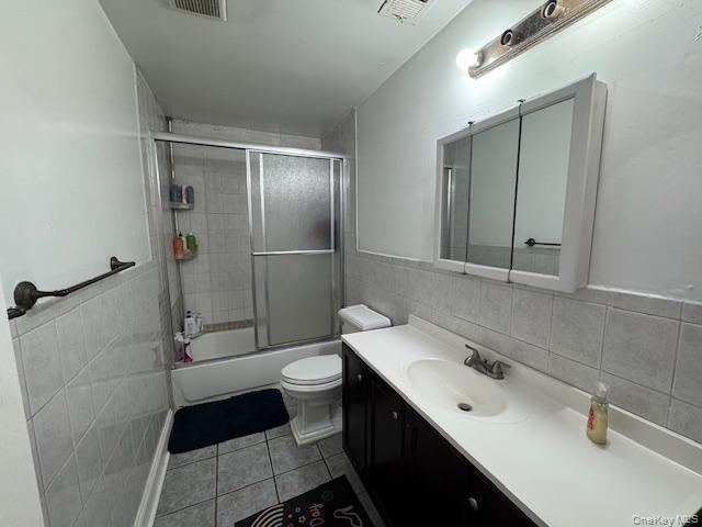 227 Hill Rise Calverton, NY 11933 - Photo 13 of 21 a bathroom with a sink toilet and shower