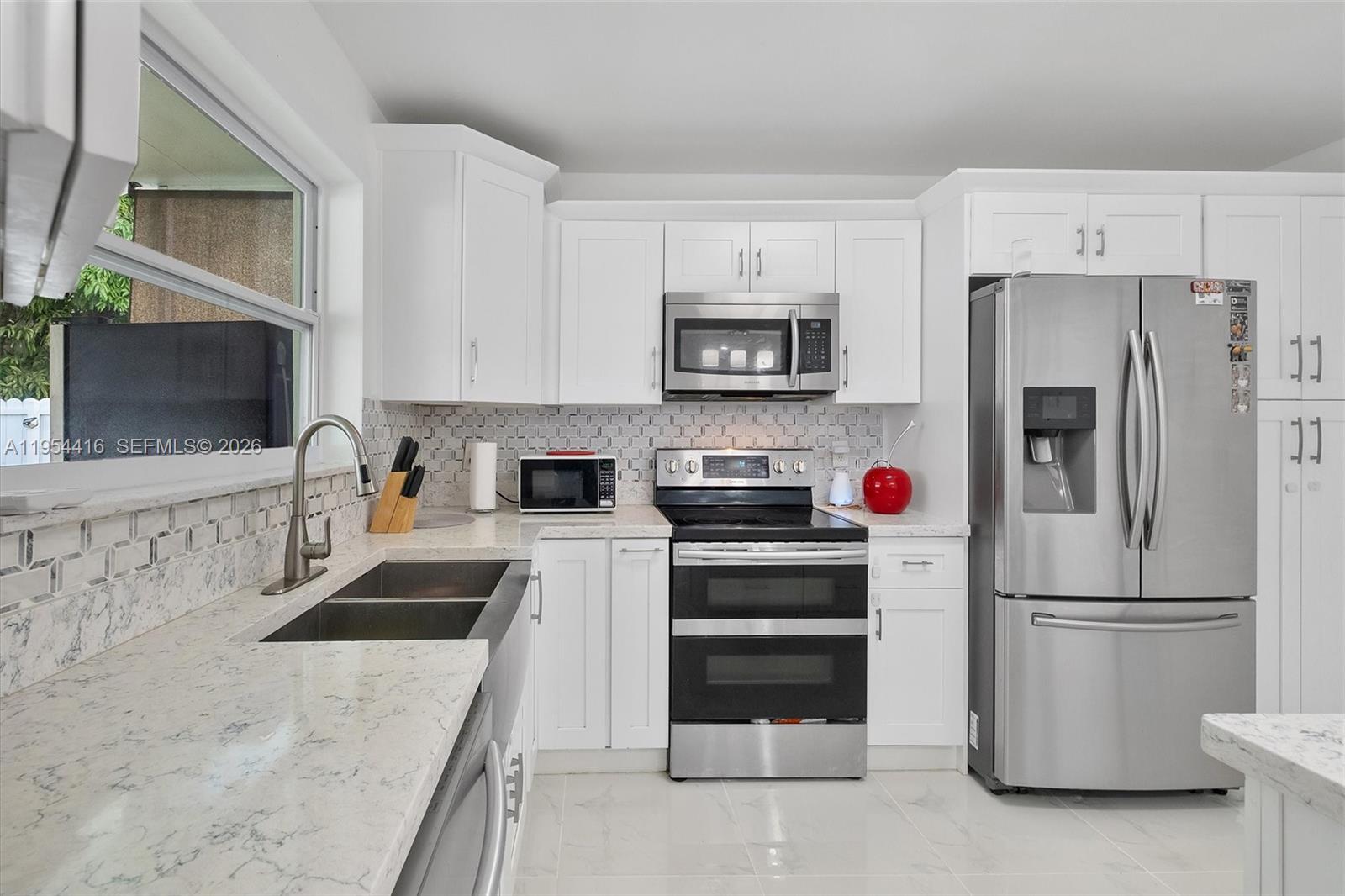 26161 Southwest 130th Avenue Homestead, FL 33032 - Photo 17 of 51