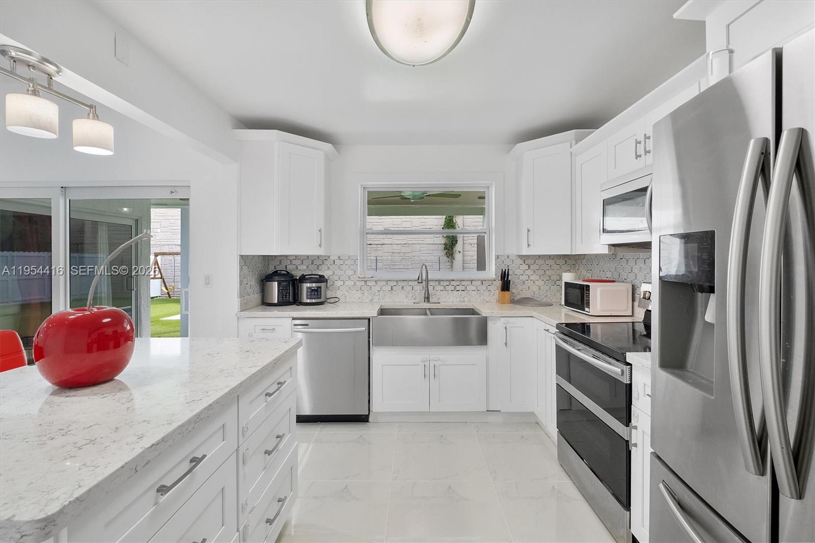 26161 Southwest 130th Avenue Homestead, FL 33032 - Photo 18 of 51