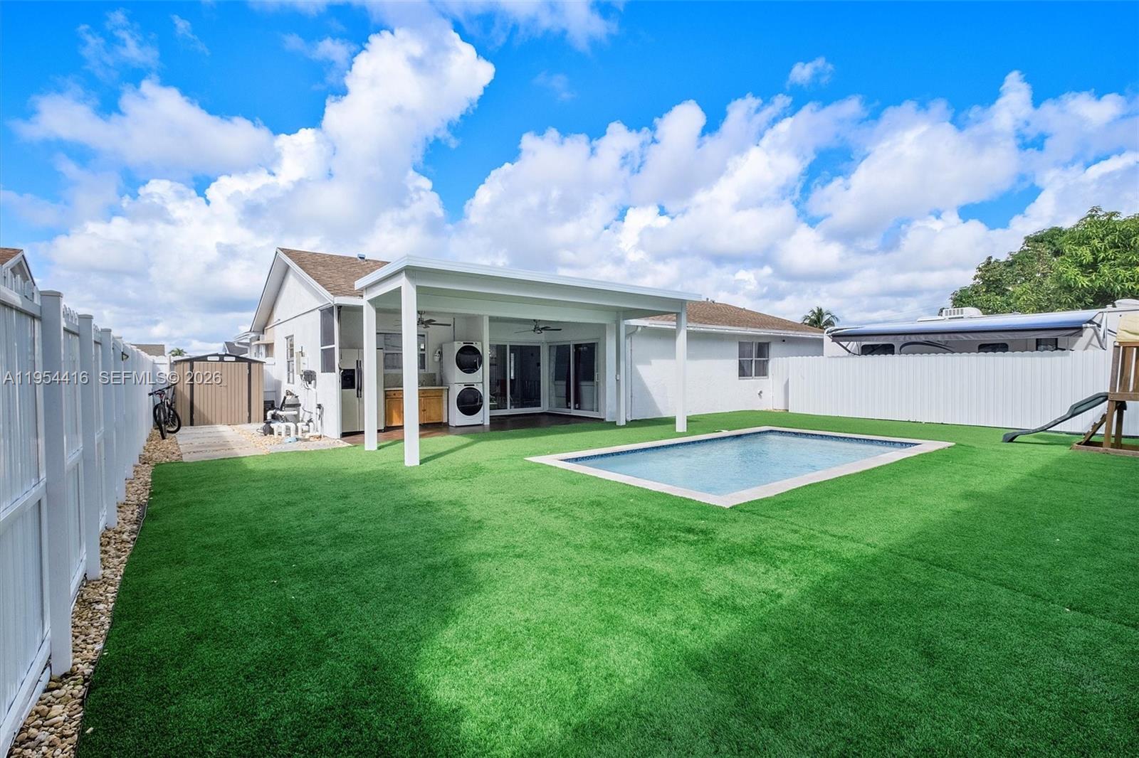 26161 Southwest 130th Avenue Homestead, FL 33032 - Photo 41 of 51 Fence