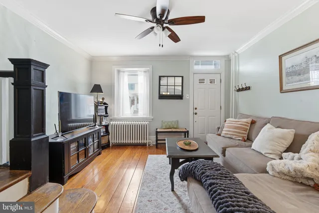 $2,295 | 405 Leverington Avenue, Philadelphia, PA 19128