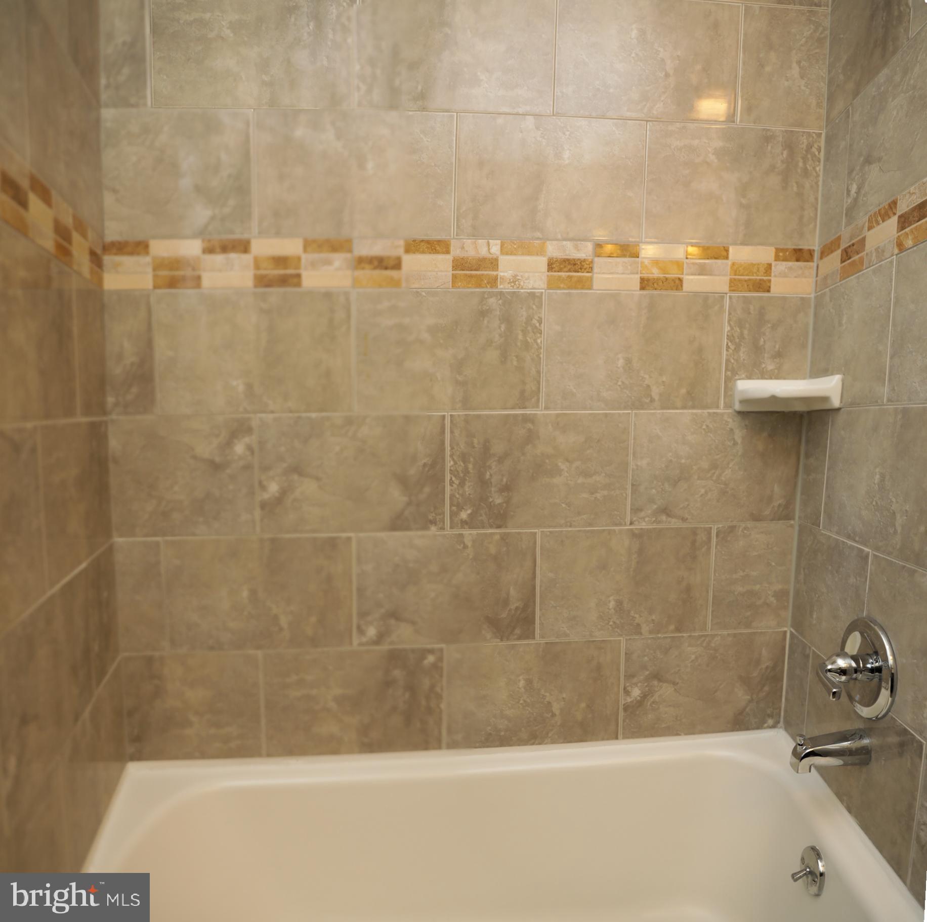 5738 Drexel Road Philadelphia, PA 19131 - Photo 22 of 34 2nd Floor Bathroom