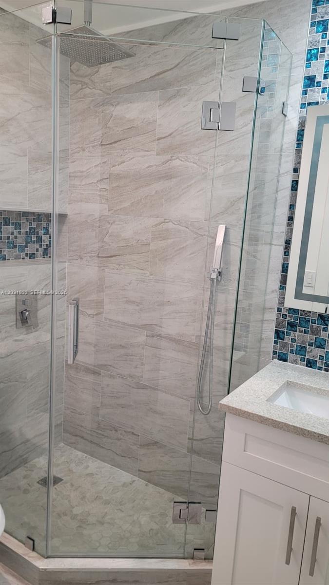 9745 Southwest 15th Street Miami, FL 33174 - Photo 10 of 11