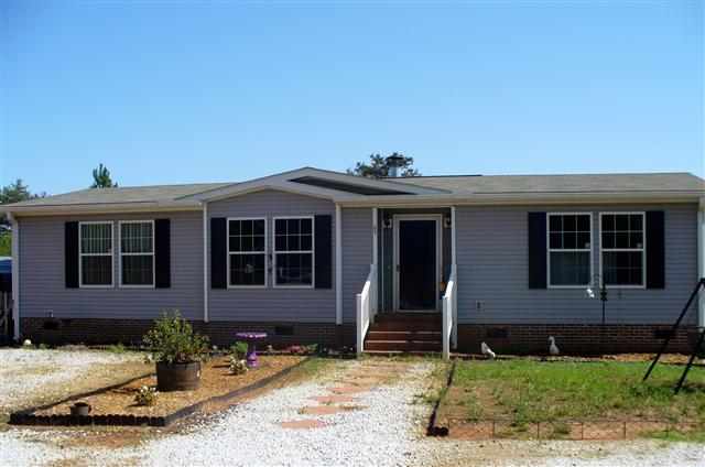 231 Ridgefield Road Westminster, SC 29693 - Photo 1 of 24 Gallery Image 1