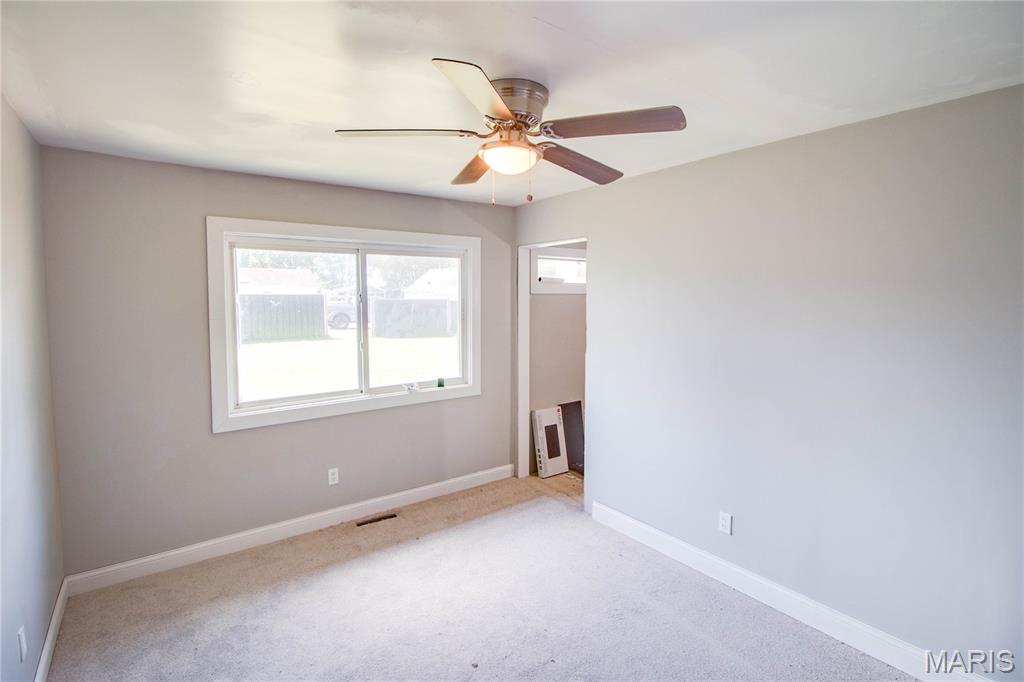 390 Dorsey Road Gillespie, IL 62033 - Photo 19 of 26 Gallery Image 19