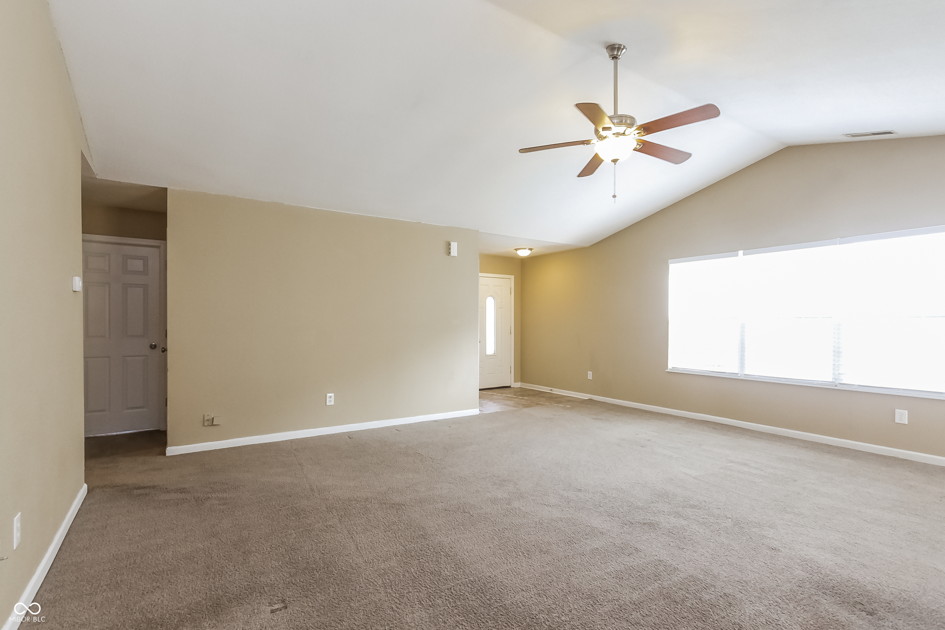 2226 Leaf Drive Indianapolis, IN 46229 - Photo 3 of 16