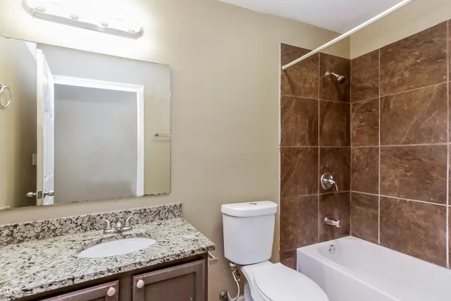 $1,715 | 2226 Leaf Drive, Indianapolis, IN 46229