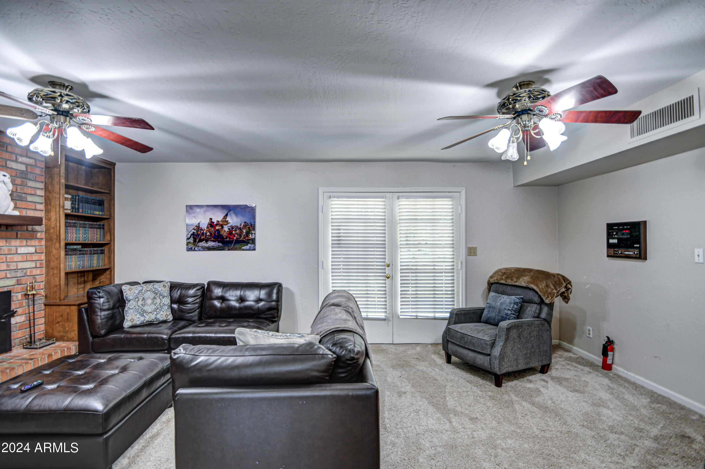 24 East Silver Creek Road Gilbert, AZ 85296 - Photo 13 of 51 Family Room 3