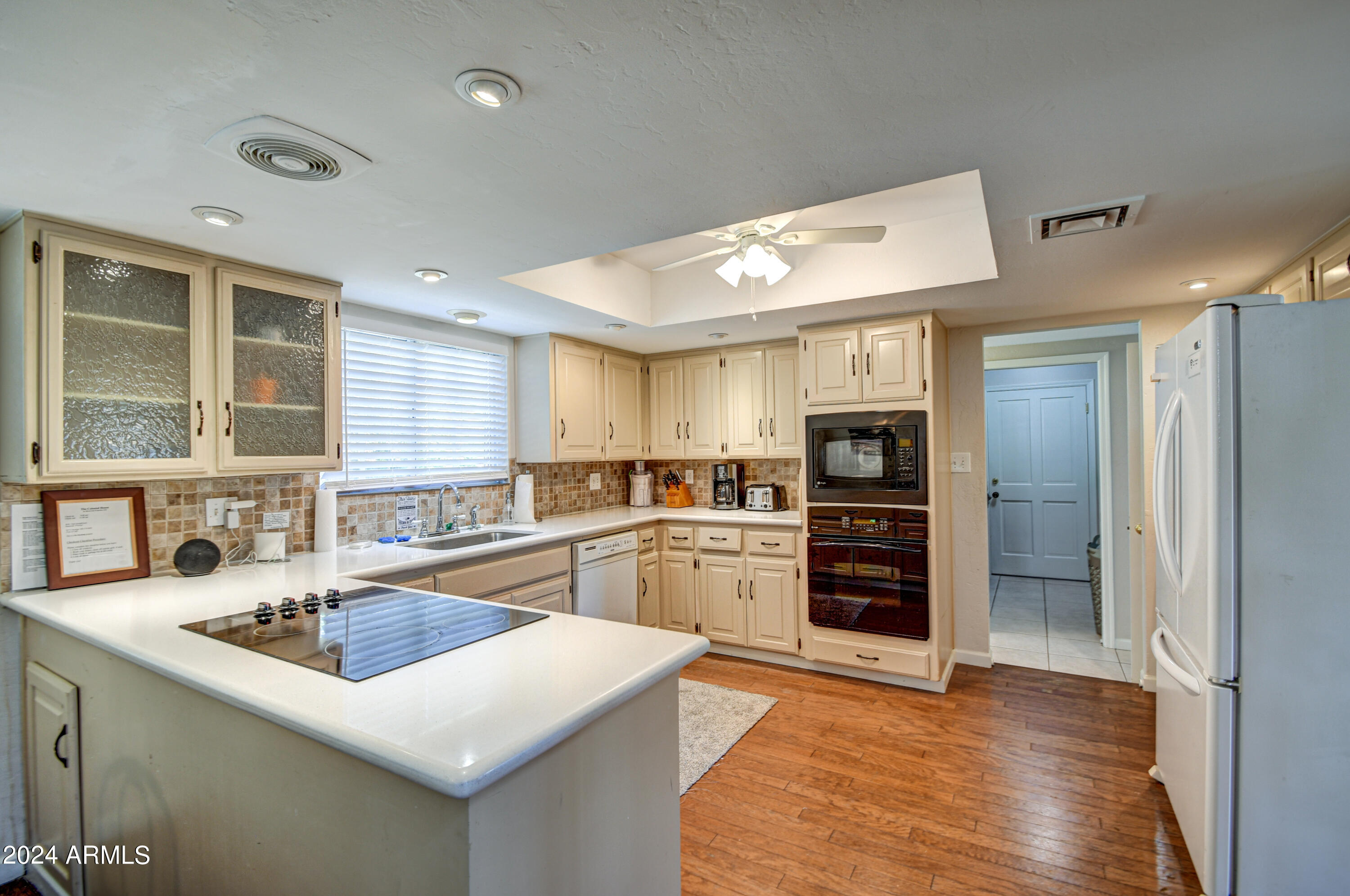 24 East Silver Creek Road Gilbert, AZ 85296 - Photo 18 of 51 Kitchen 4