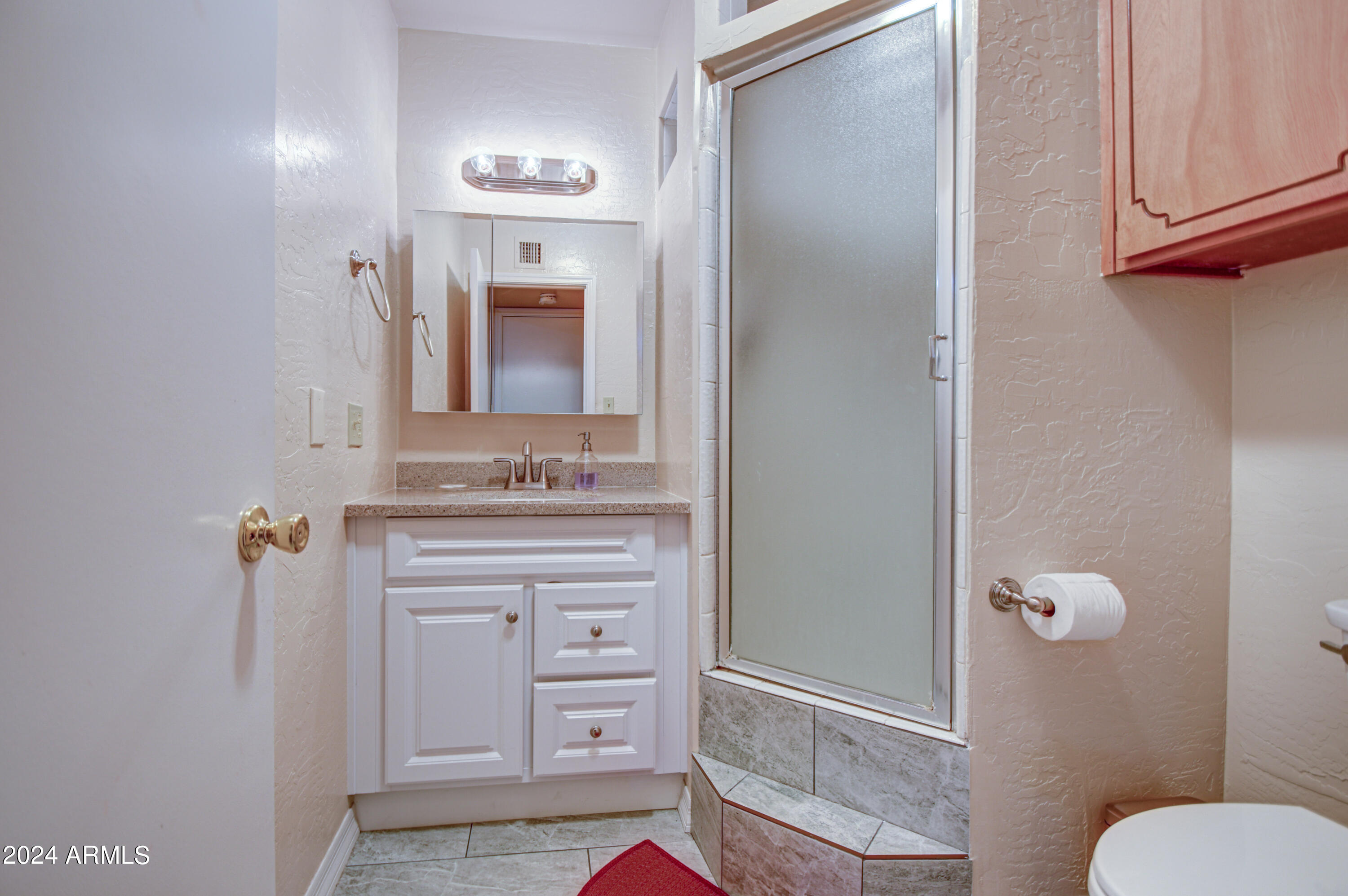 24 East Silver Creek Road Gilbert, AZ 85296 - Photo 34 of 51 Bathroom 3-pic 1