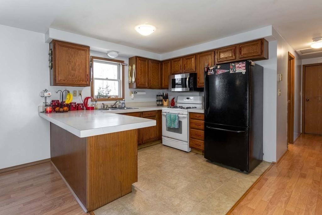 91 Dunn Road Ashburnham, MA 01430 - Photo 4 of 29