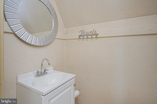 $395,900 | 1074 East Landis Avenue, Vineland, NJ 08360