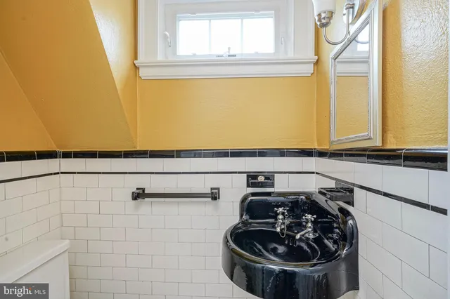 $395,900 | 1074 East Landis Avenue, Vineland, NJ 08360