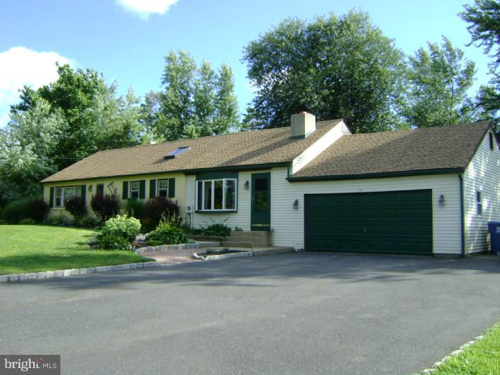 626 Cherry Road Hatfield, PA 19440 - Photo 2 of 23 Exterior Front