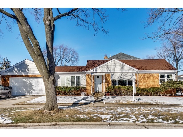 794 East Lincoln Avenue Des Plaines, IL 60018 - Photo 2 of 25