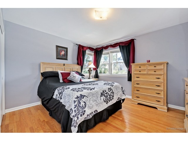 794 East Lincoln Avenue Des Plaines, IL 60018 - Photo 13 of 25