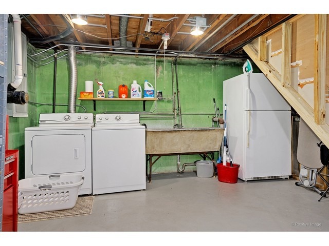 794 East Lincoln Avenue Des Plaines, IL 60018 - Photo 24 of 25