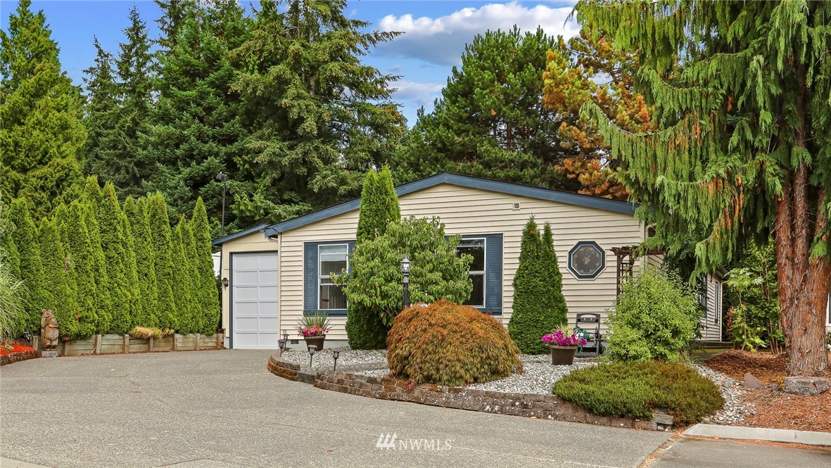 24329 S Park Bothell, WA 98021 - Photo 1 of 39