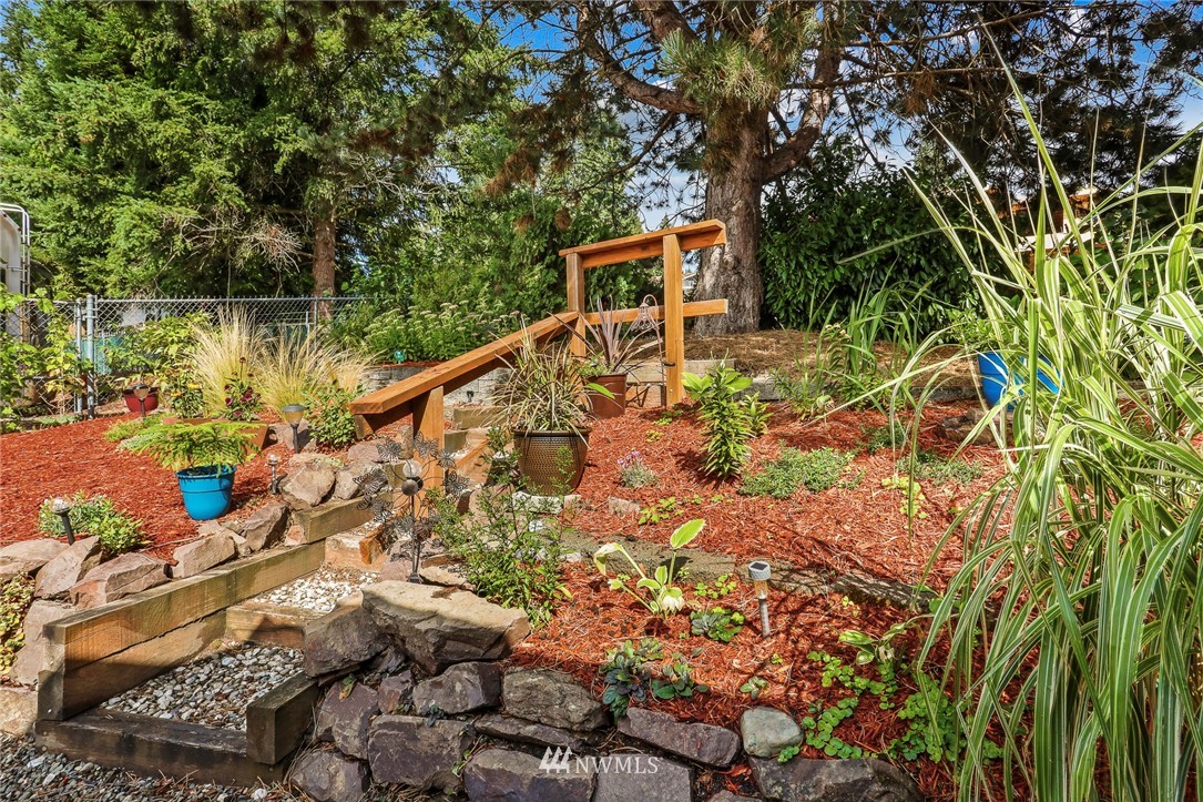 24329 S Park Bothell, WA 98021 - Photo 31 of 39