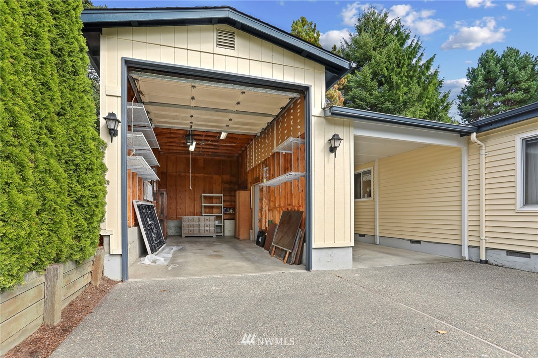 24329 S Park Bothell, WA 98021 - Photo 36 of 39