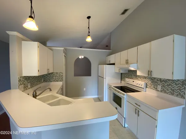 $1,950 | 11486 Kimberly Forest Drive, Jacksonville, FL 32246