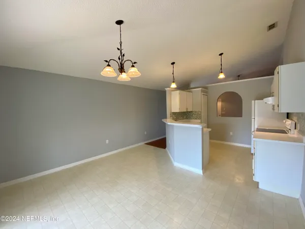 $1,950 | 11486 Kimberly Forest Drive, Jacksonville, FL 32246