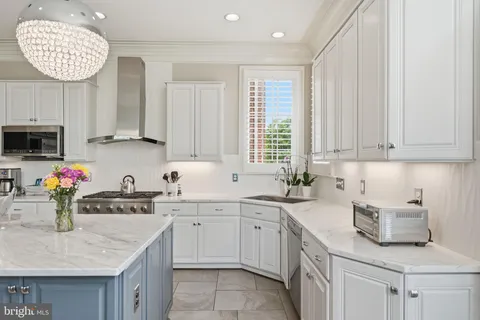 $1,328,000 | 164 Crown Farm Drive, Gaithersburg, MD 20878
