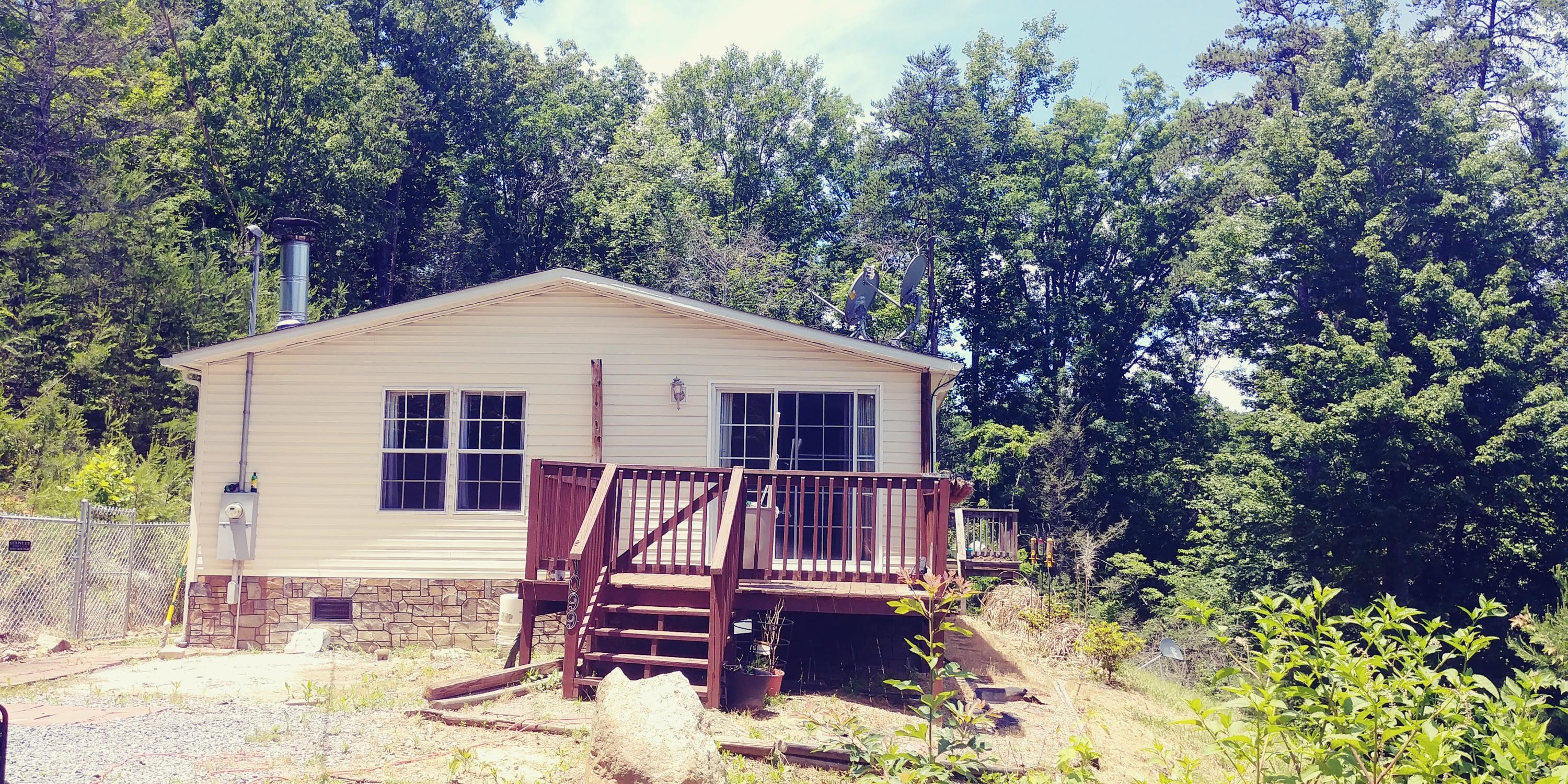 1099 Wright Road Newport, TN 37821 - Photo 3 of 25 20180605_131140