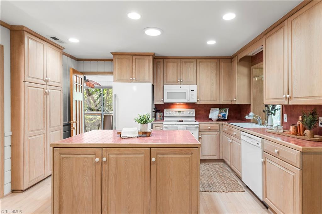 3617 Benchley Road Winston-Salem, NC 27106 - Photo 10 of 32 Gallery Image 10
