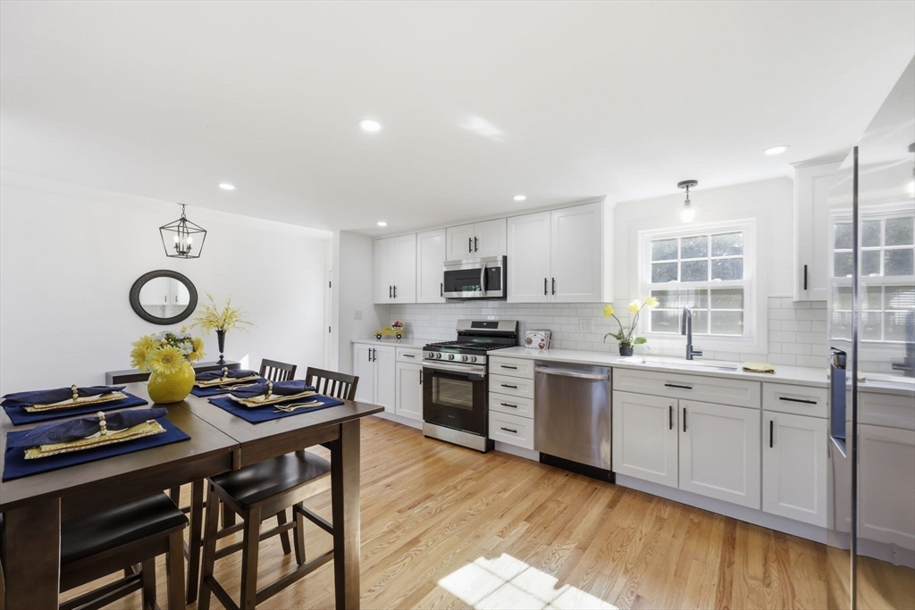 97 Maebeth Street Springfield, MA 01119 - Photo 13 of 41