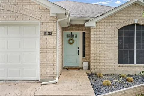 $595,000 | 5948 Lomita Verde Circle, Austin, TX 78749