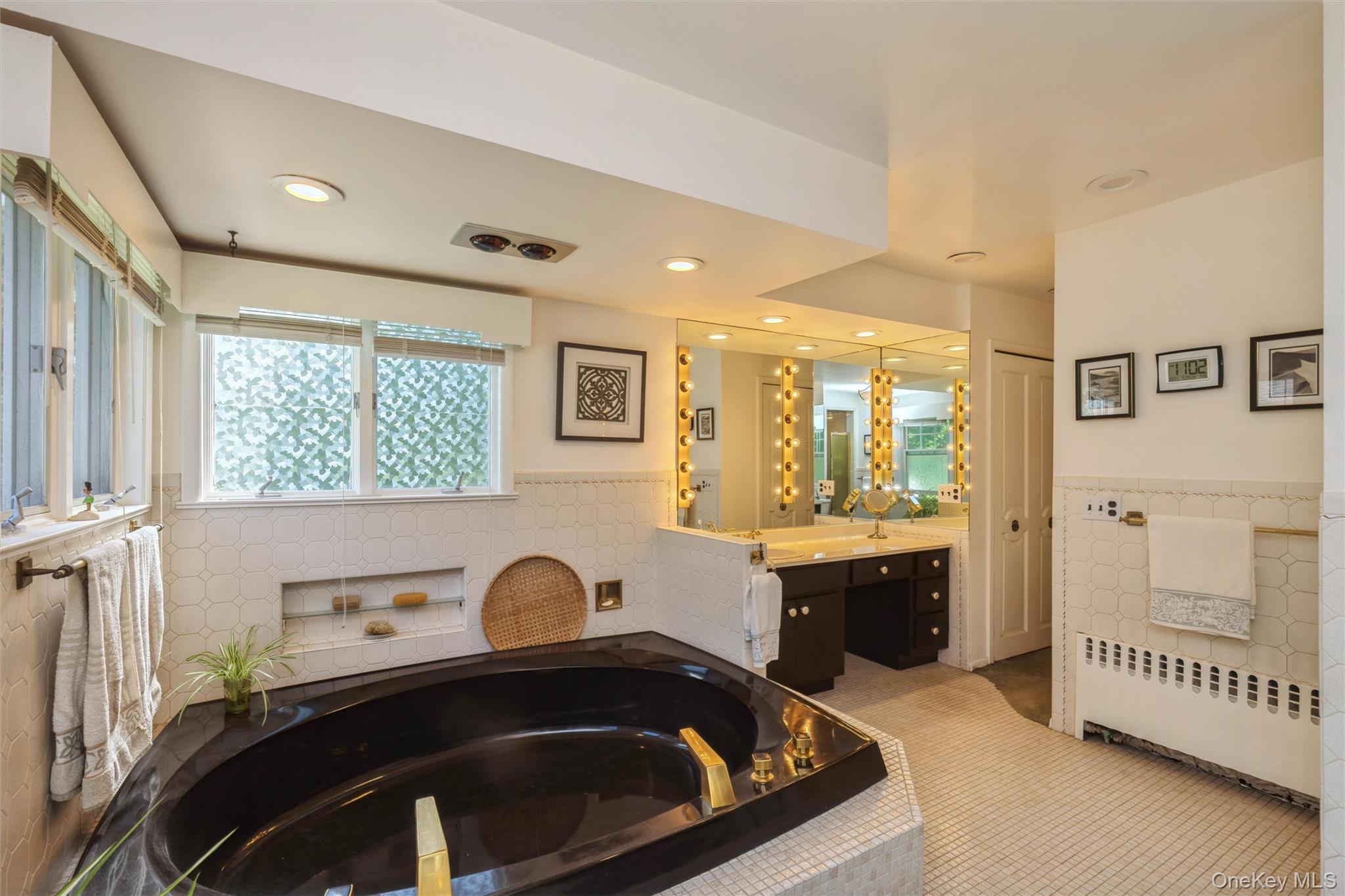 199 North Country Road Port Jefferson, NY 11777 - Photo 20 of 42