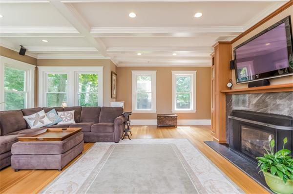 48 Orchard Road Swampscott, MA 01907 - Photo 8 of 28 Gallery Image 8