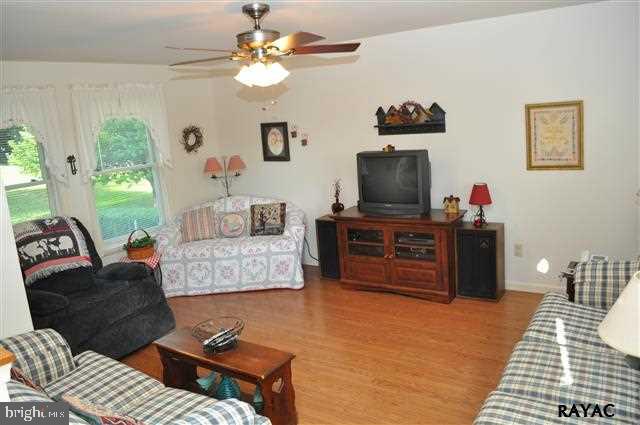 Gallery Image 7