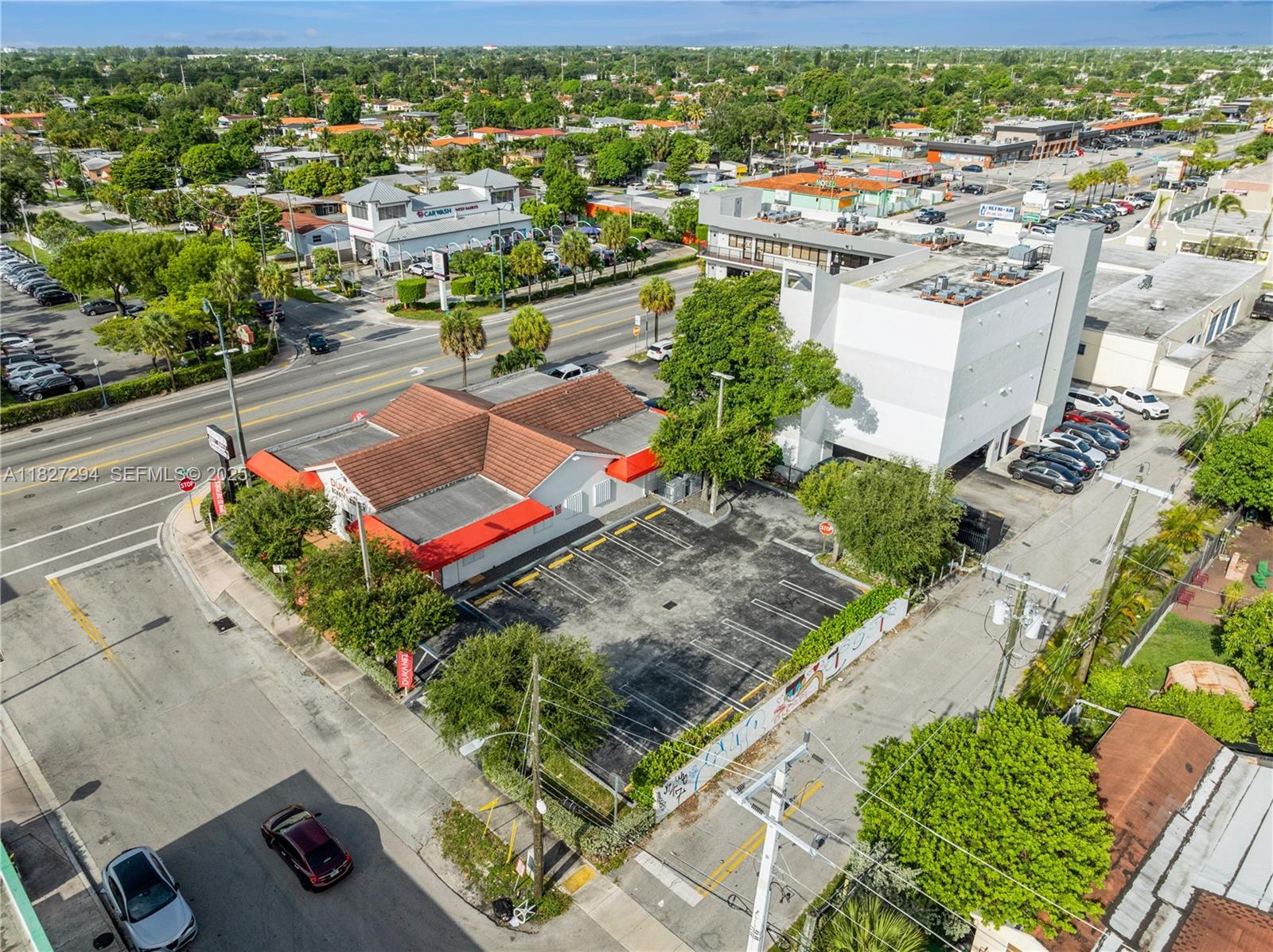 7101 Southwest 8th Street Miami, FL 33144 - Photo 2 of 7 Photo 2