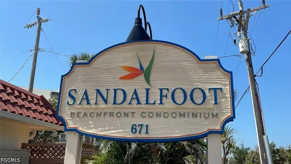 $675,555 | 671 East Gulf Drive, Unit 2C2, Sanibel, FL 33957
