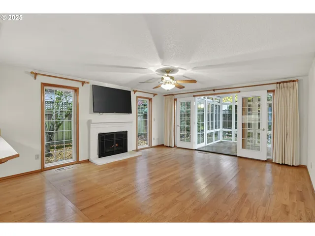 $419,900 | 1617 Northeast 148th Place, Portland, OR 97230