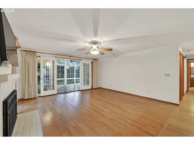 $419,900 | 1617 Northeast 148th Place, Portland, OR 97230