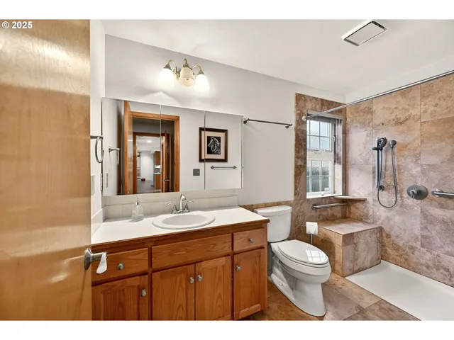 $419,900 | 1617 Northeast 148th Place, Portland, OR 97230