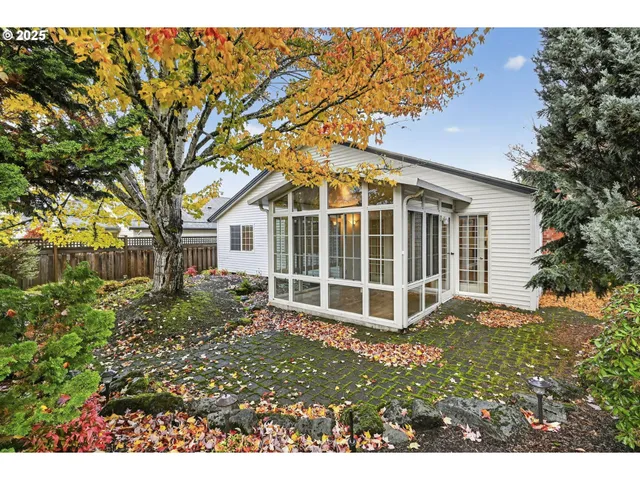 $419,900 | 1617 Northeast 148th Place, Portland, OR 97230