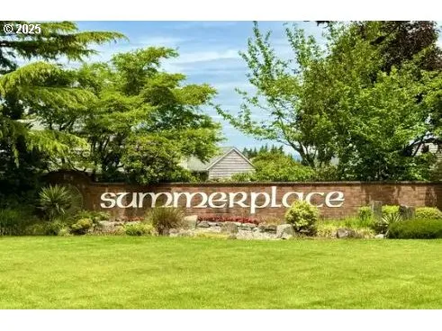 $419,900 | 1617 Northeast 148th Place, Portland, OR 97230