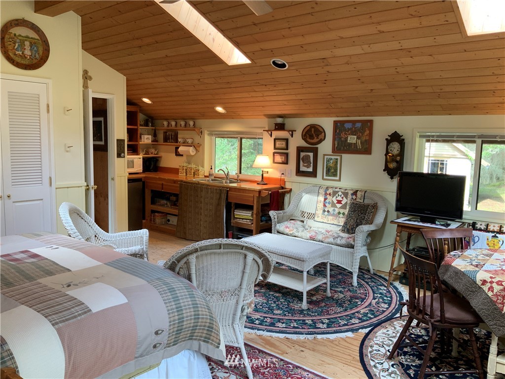 1041 Laporte Road Orcas Island, WA 98245 - Photo 25 of 34 Gallery Image 25