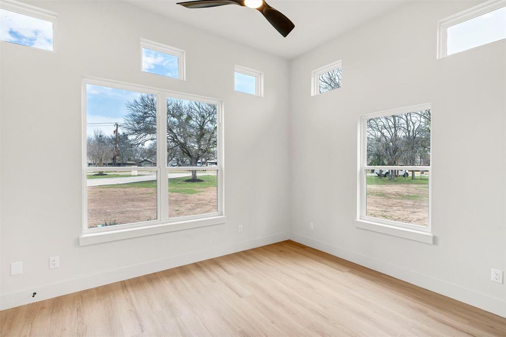 428 Squaw Creek Road Willow Park, TX 76087 - Photo 34 of 34 an empty room with a window
