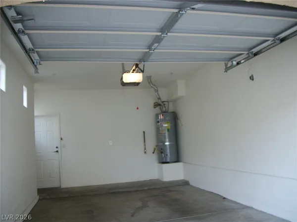 $1,575 | 5855 Valley Drive, Unit 2040, North Las Vegas, NV 89031